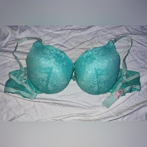 Victoria’s secret blue bra 38 C